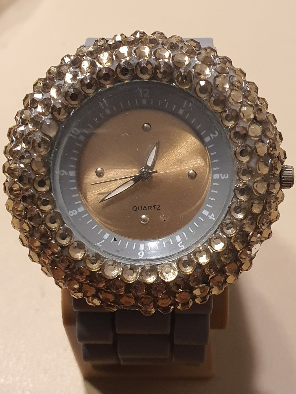 🦋10/$20🦋 Accutime Gray/Goldtone Rhinestone Silicone Women's Watch